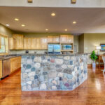 Kitchen and dining areas of Eagle's View with great mountain views