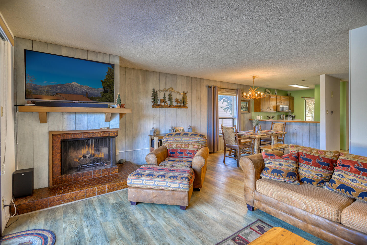 NeverLeaf Condo Vacation Rental in Uptown Pagosa Springs, CO